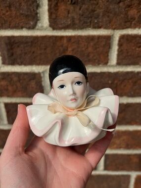 Japan ceramic Pierrot clown bust